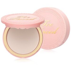 TOO FACED - Primed & Poreless powder (Brand new w/o box)